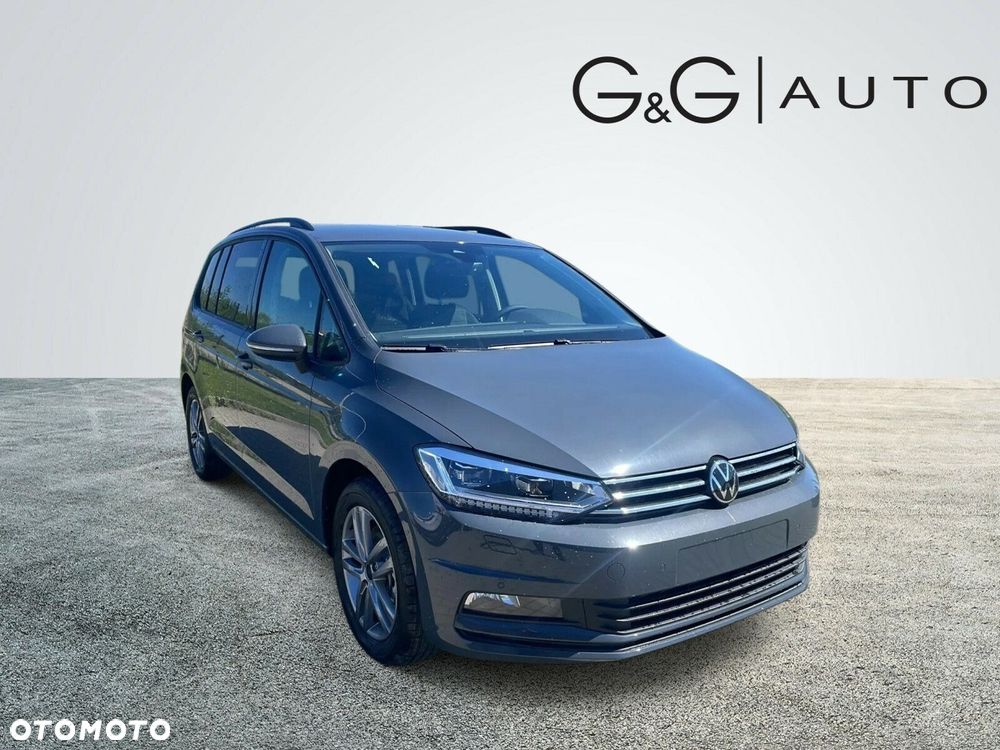 Volkswagen Touran - 9