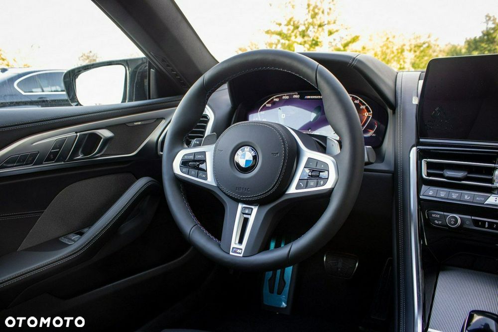 BMW Seria 8 - 19