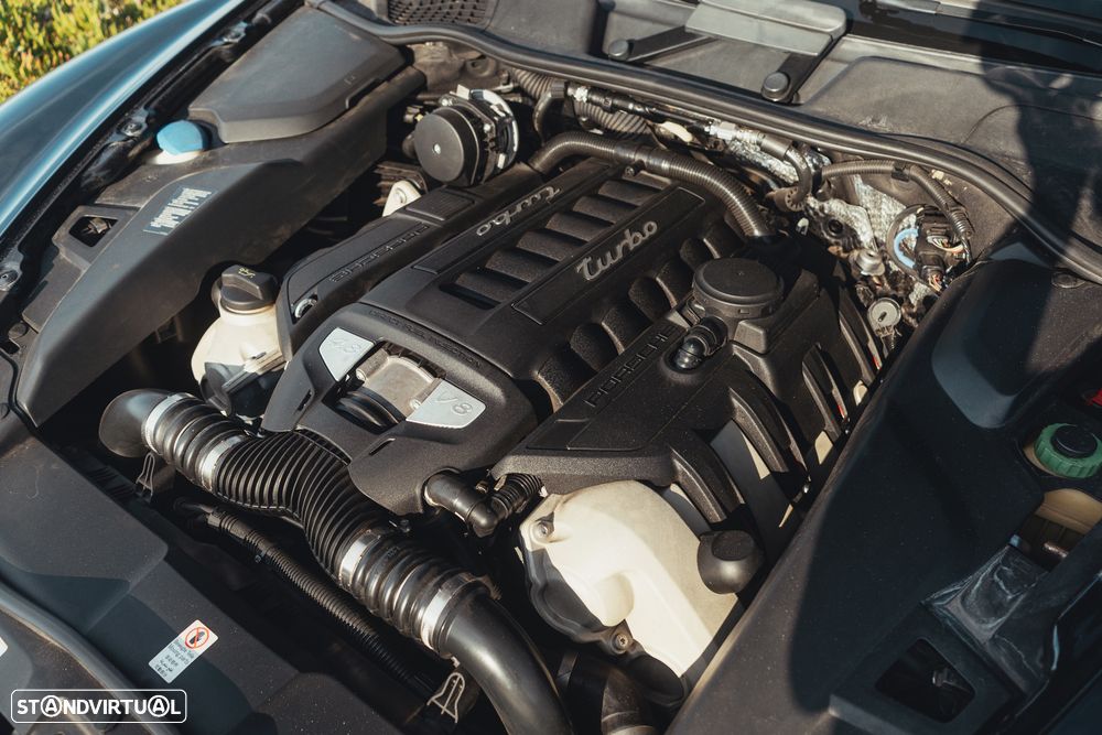 Porsche Cayenne Turbo - 49