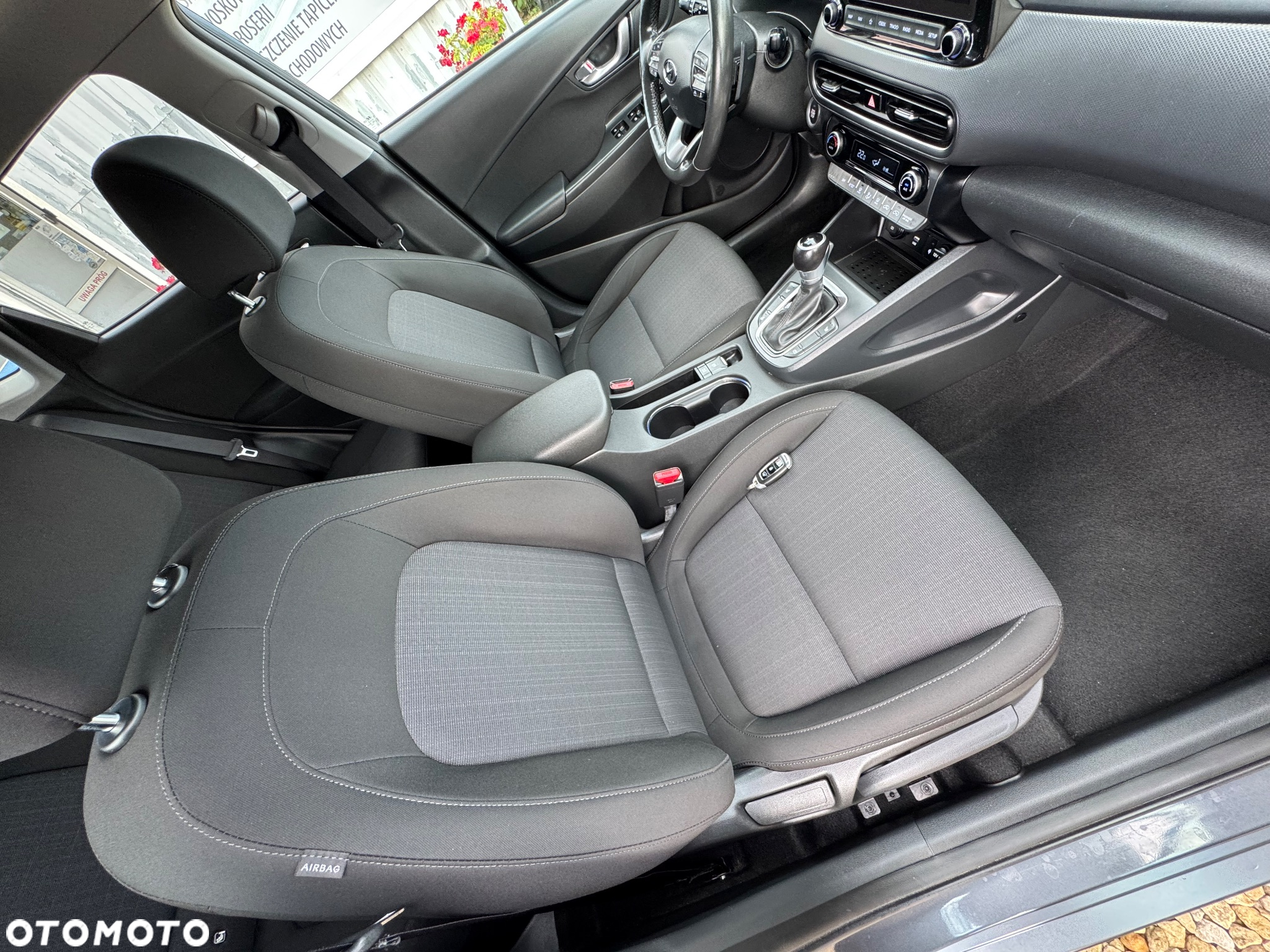 Hyundai Kona - 13
