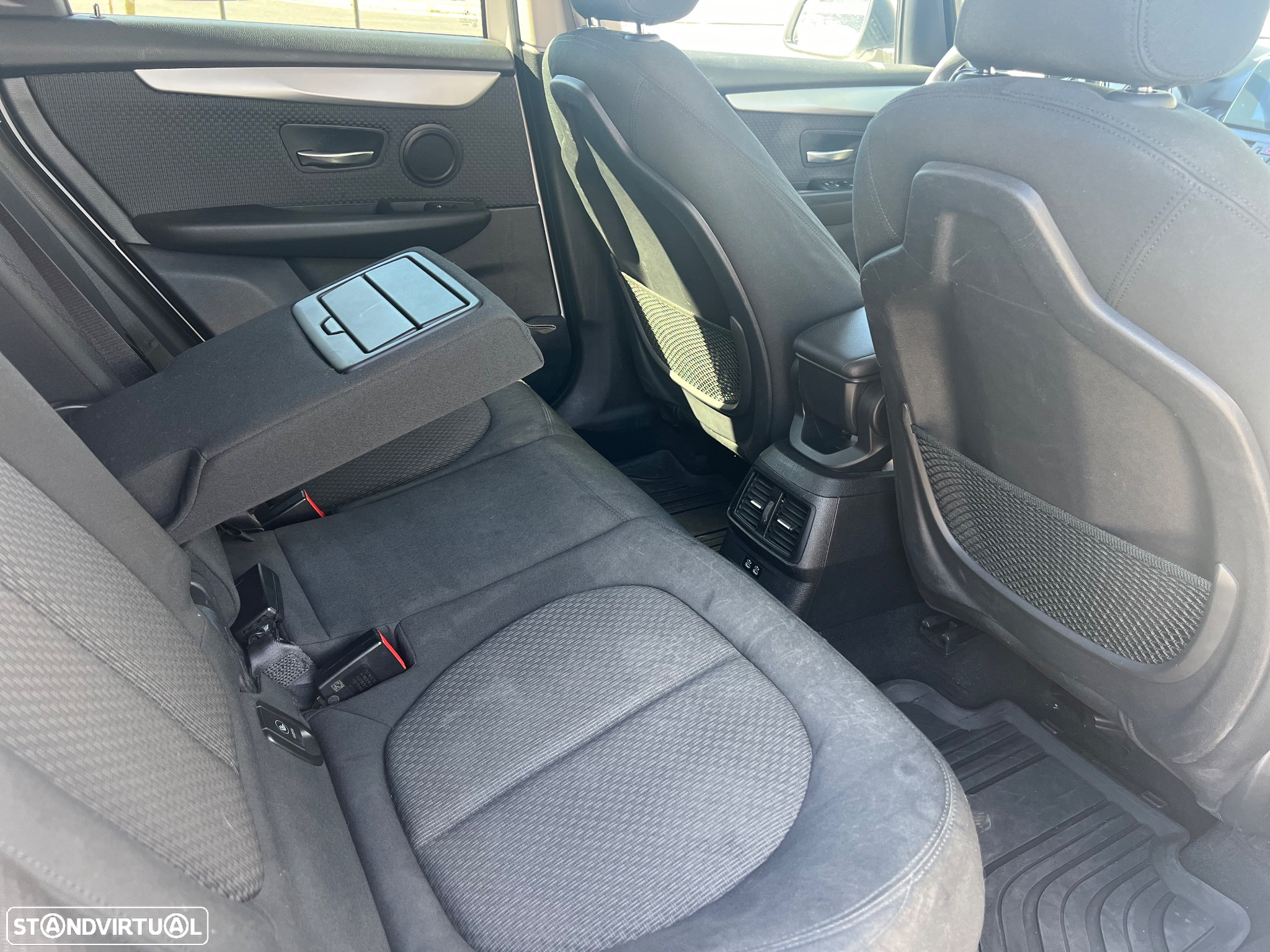 BMW 225xe Active Tourer Advantage - 11