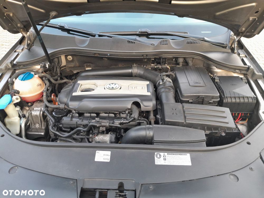 Volkswagen Passat 1.8 TSI Comfortline - 11