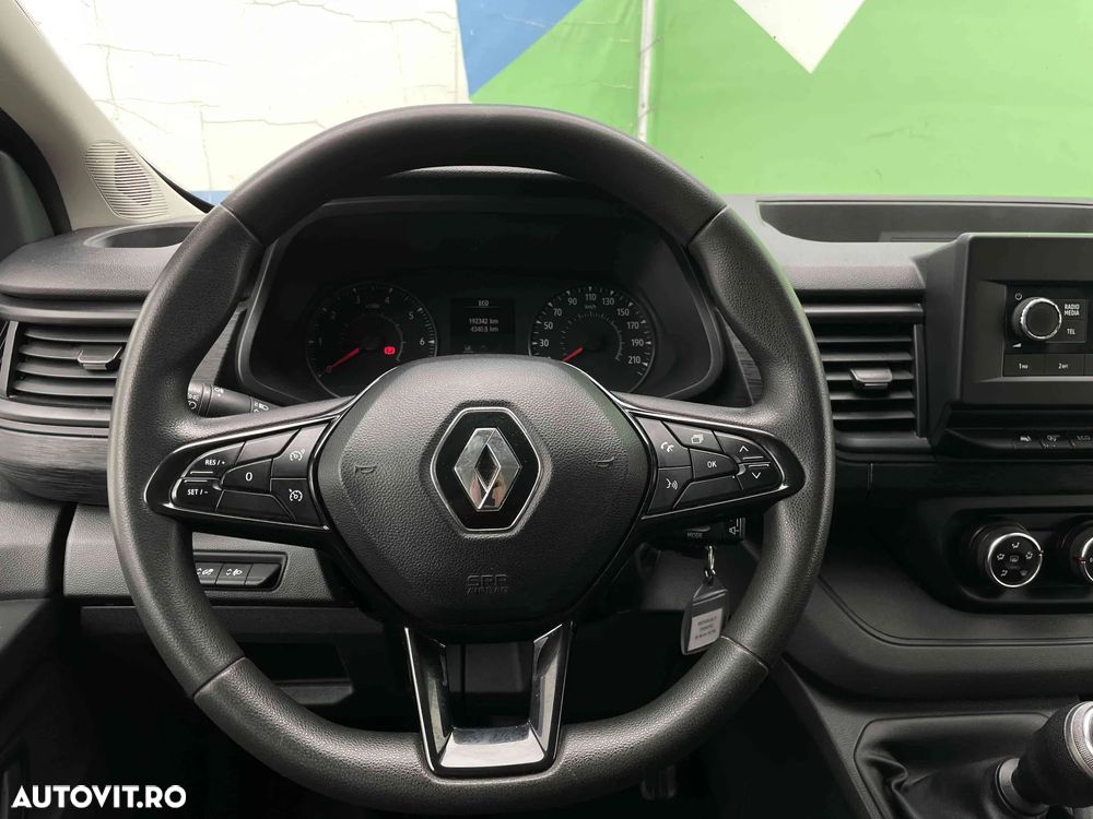 Renault Trafic - 9