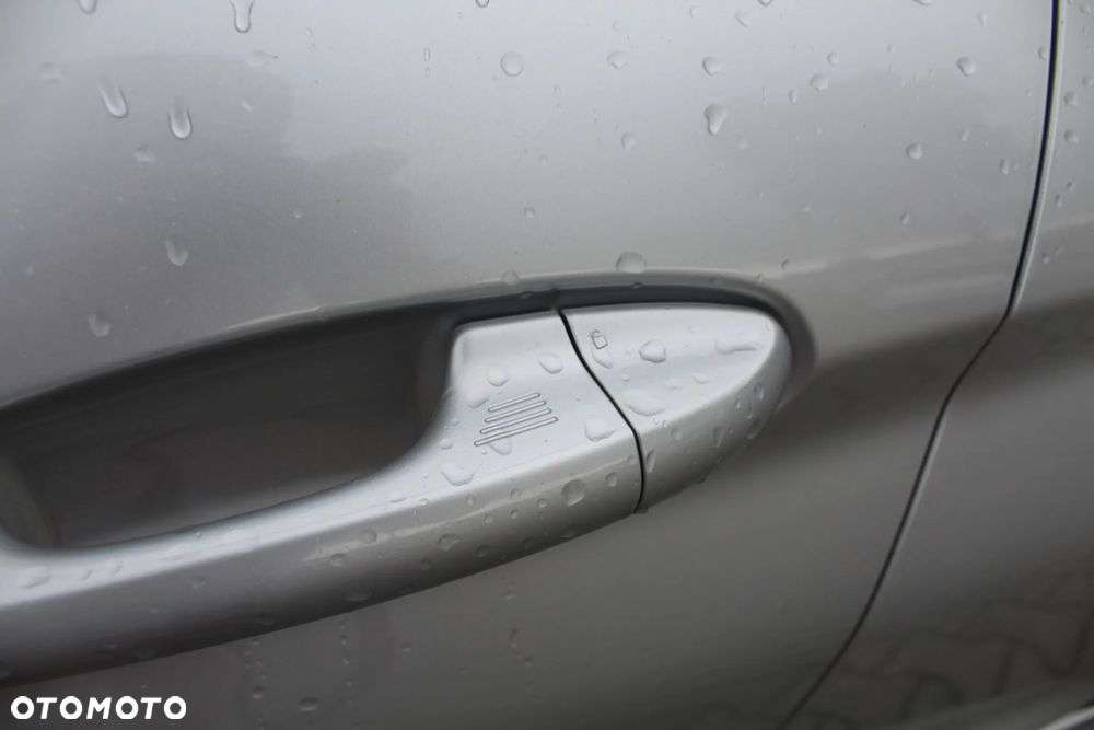 Ford Fiesta 1.0 EcoBoost S&S ST-LINE - 30