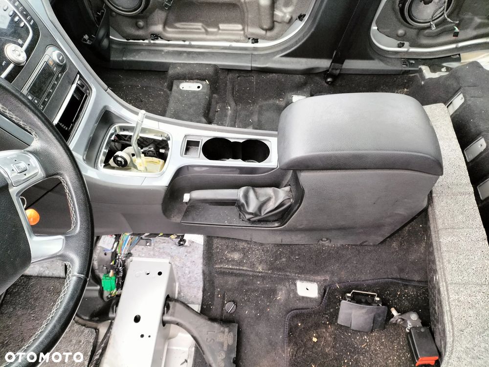 PAS PRZEDNI Z CHŁODNICAMI FORD MONDEO MK IV LIFT 1.6 ECOBOOST KOMBI 10-14r KOD LAK. 58 - 13