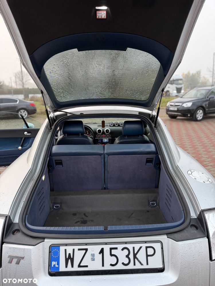 Audi TT Coupé - 13