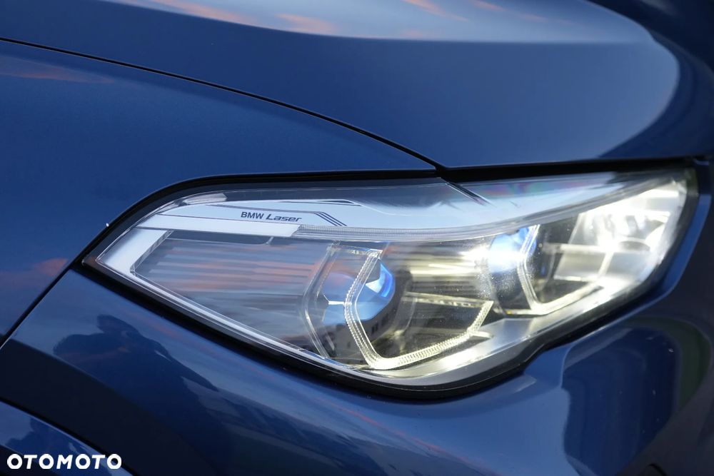 BMW X5 M M50d - 11