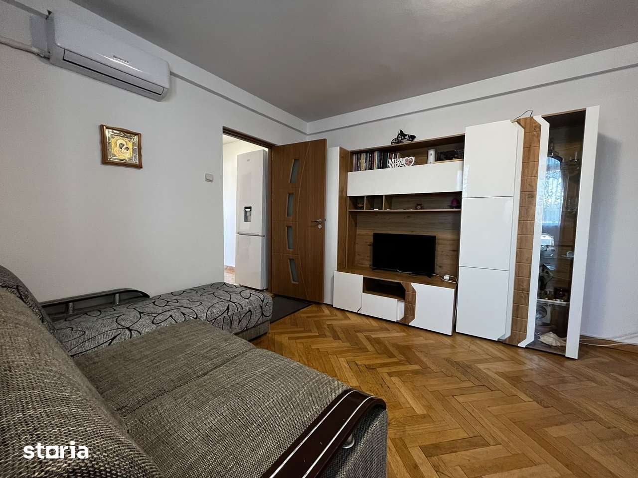 Apartament 3 camere - Militari-Complex Apusului-10 Minute Metrou Pacii — fotografia 3