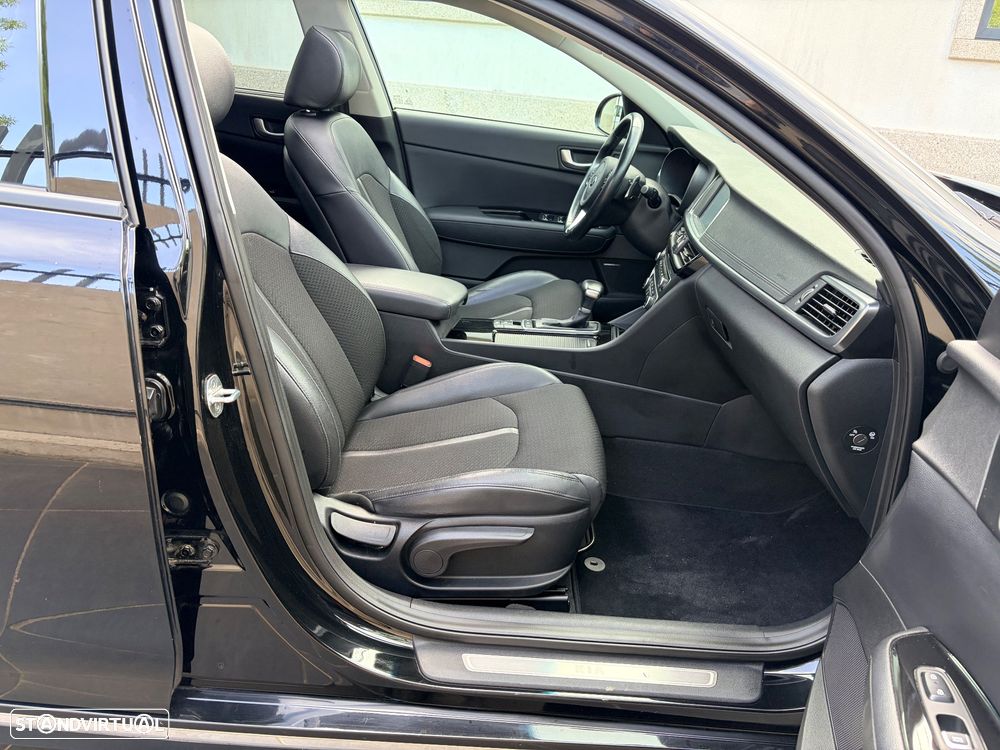 Kia Optima SW 1.7 CRDI DCT Vision - 4