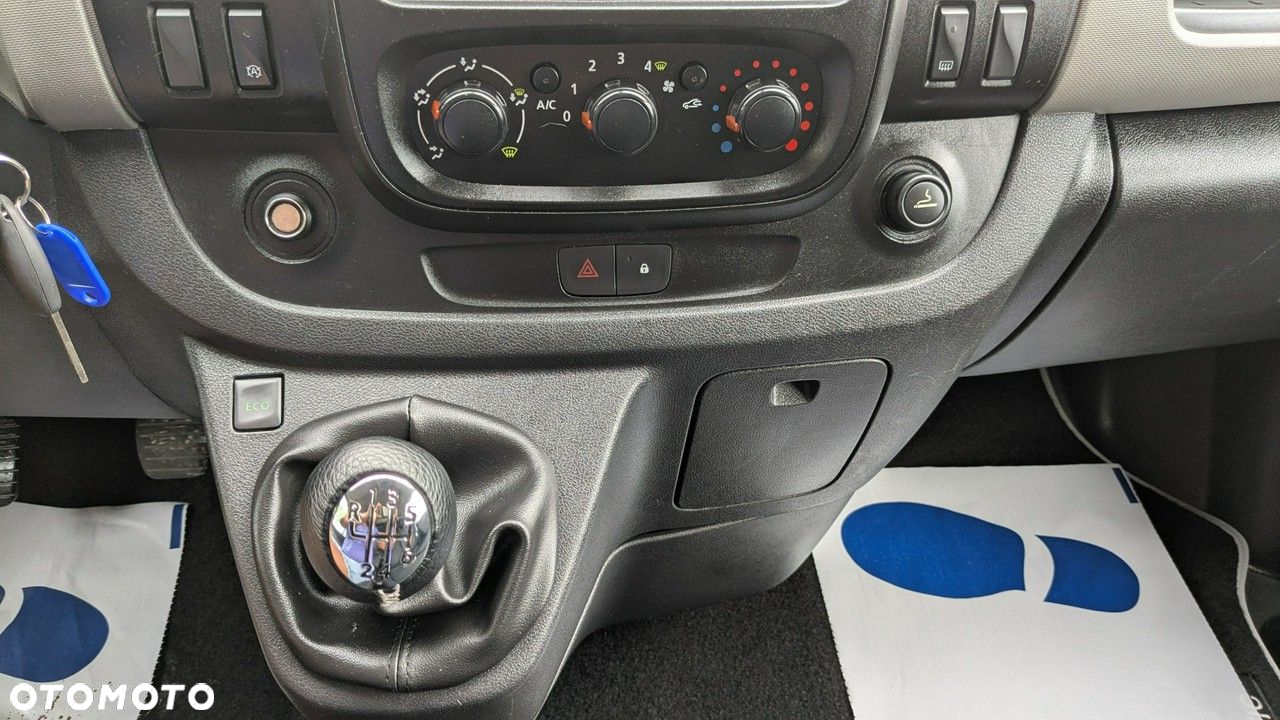 Renault Trafic - 26