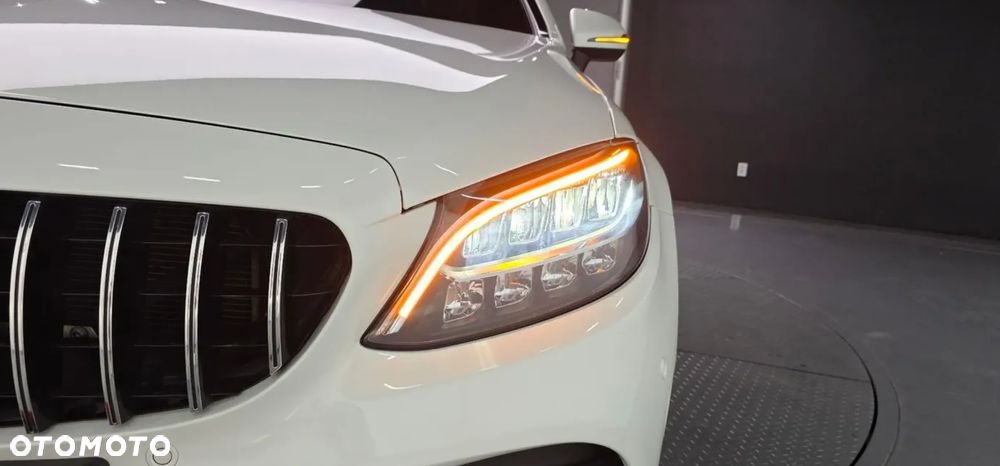 Mercedes-Benz Klasa C 220 d 4Matic 9G-TRONIC AMG Line Plus - 10