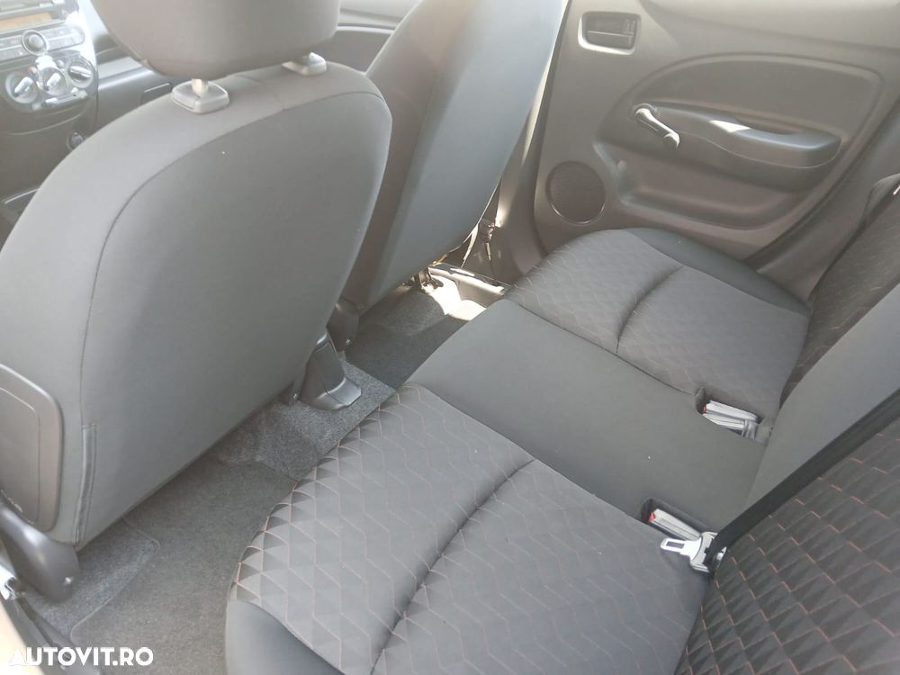 Mitsubishi Space Star 1.2 2WD MT Inform - 12