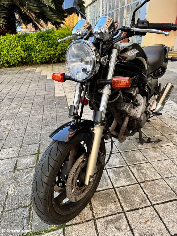 Yamaha XJ Naked - 10