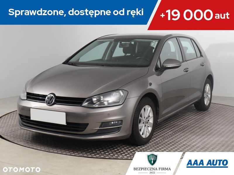 Volkswagen Golf - 2