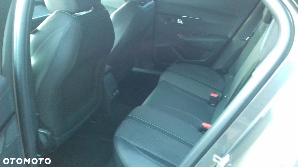 Peugeot 2008 1.5 BlueHDi GT S&S - 13