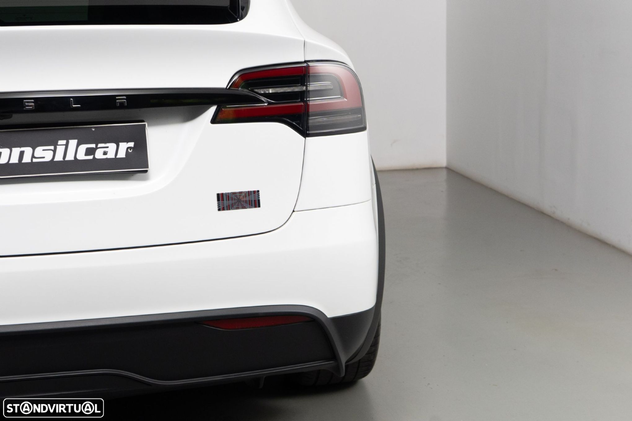 Tesla Model X Plaid AWD - 16