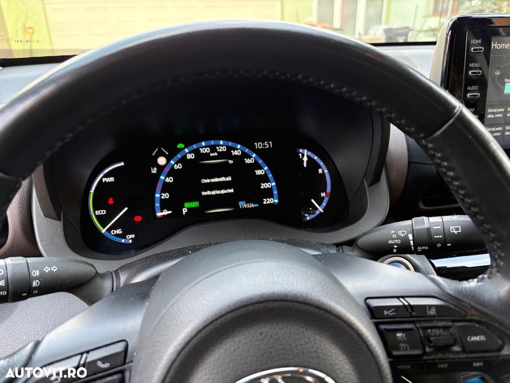 Toyota Yaris Cross 1.5 VVT-i HSD 4x4 Exclusive Premiere - 8