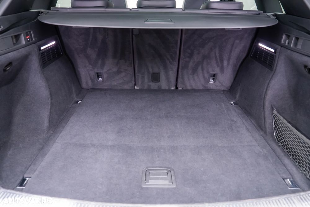 Audi Q5 2.0 40 TDI quattro S tronic Design - 23