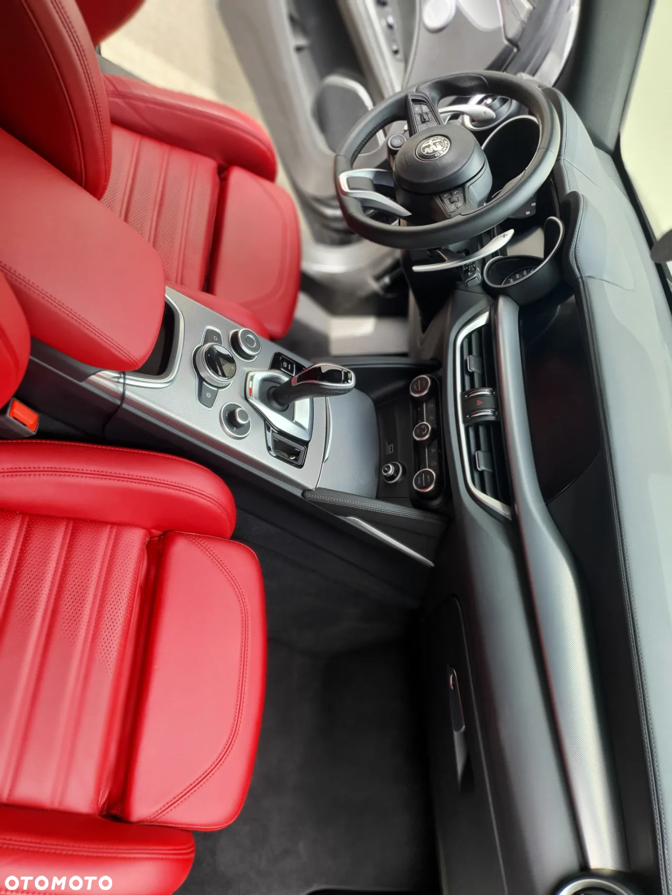 Alfa Romeo Stelvio 2.0 Turbo 16V AT8-Q4 Veloce - 5