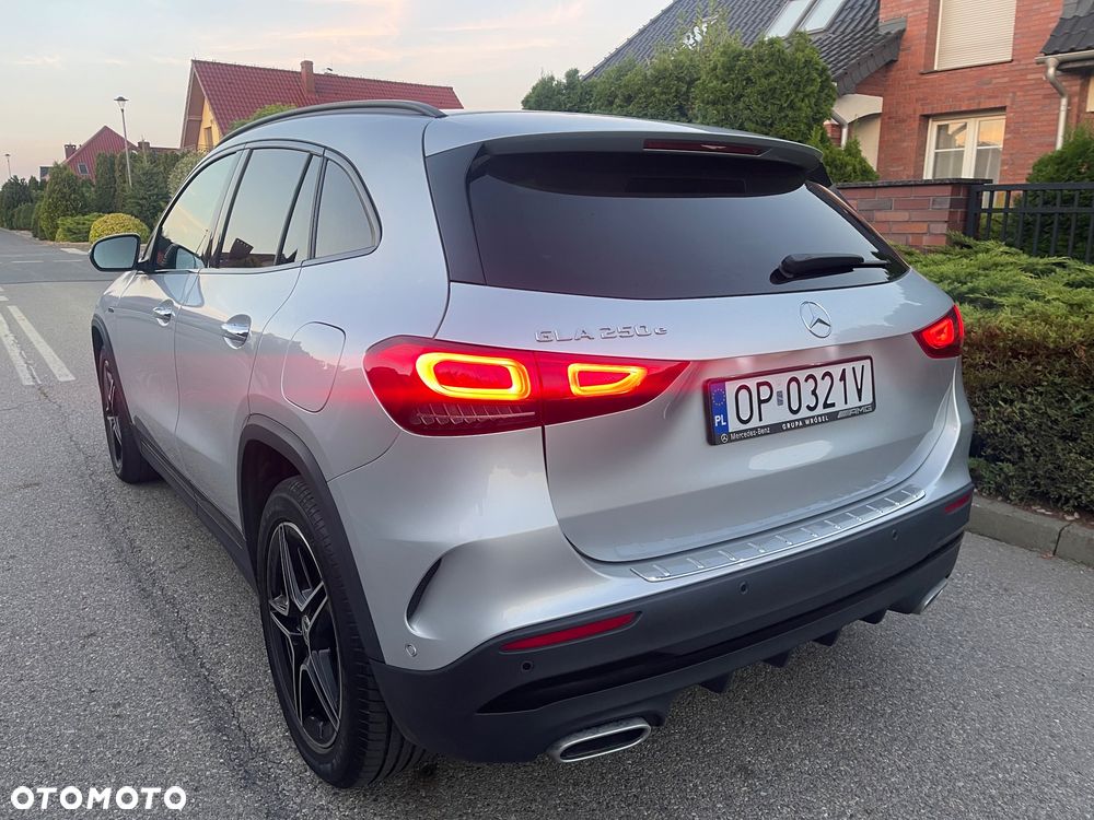 Mercedes-Benz GLA ver-250e-amg-line - 17