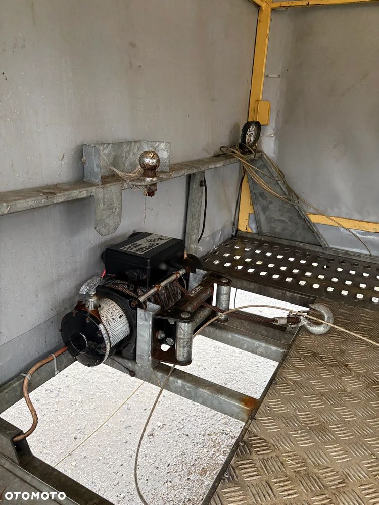 NAJAZD LAWETA IVECO DAILY WYCIĄGARKA OŚWIETLENIE - 15