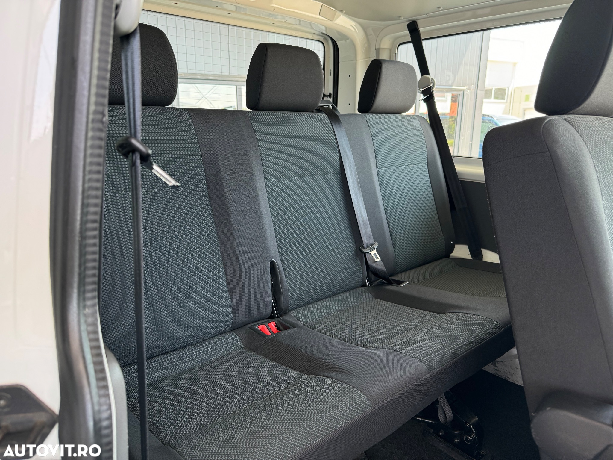 Volkswagen Transporter Kombi T6.1 2.0 TDI 81 kW KR - 16