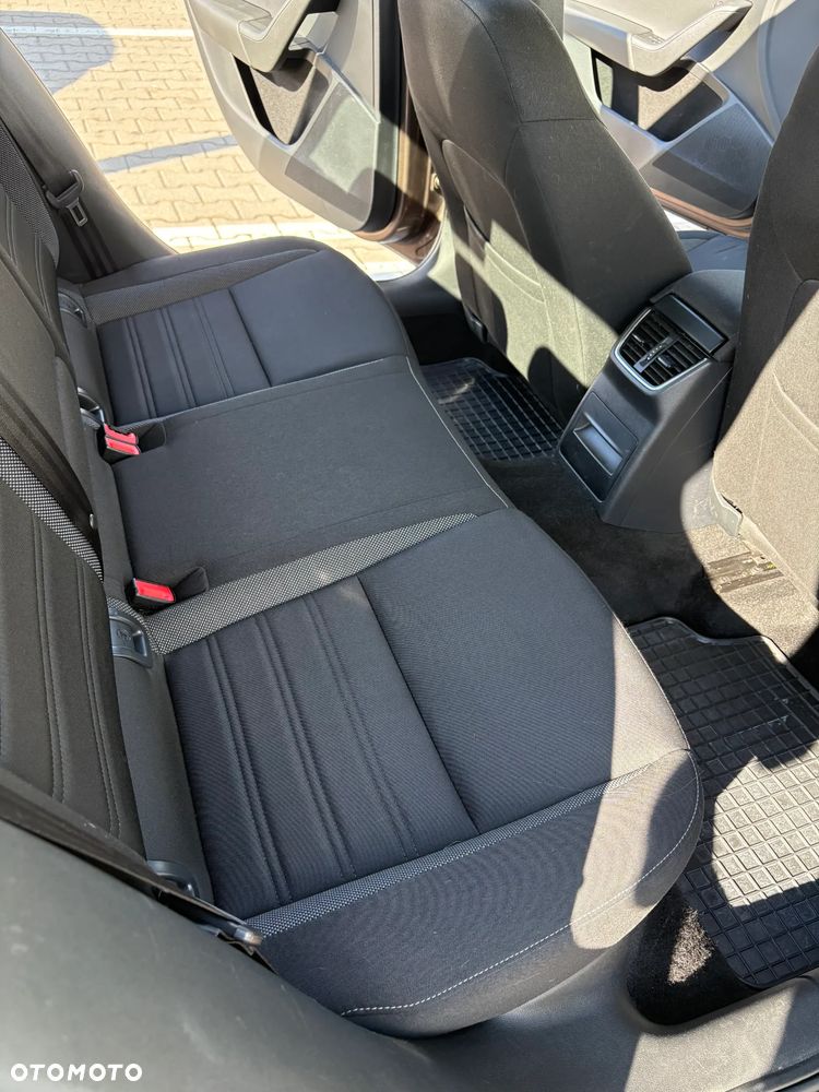 Skoda Octavia 1.4 TSI Ambition - 19