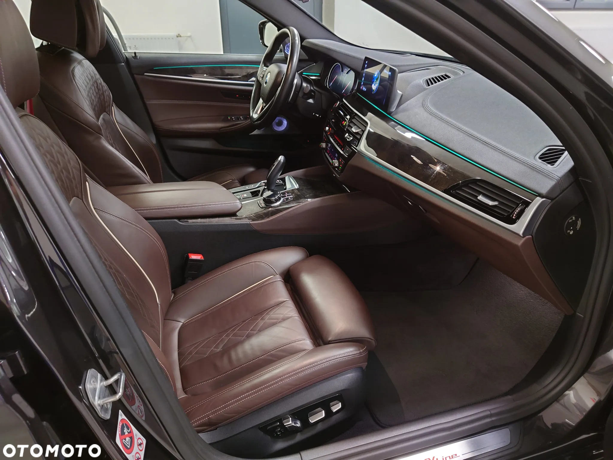 BMW Seria 5 530d xDrive Luxury Line - 8