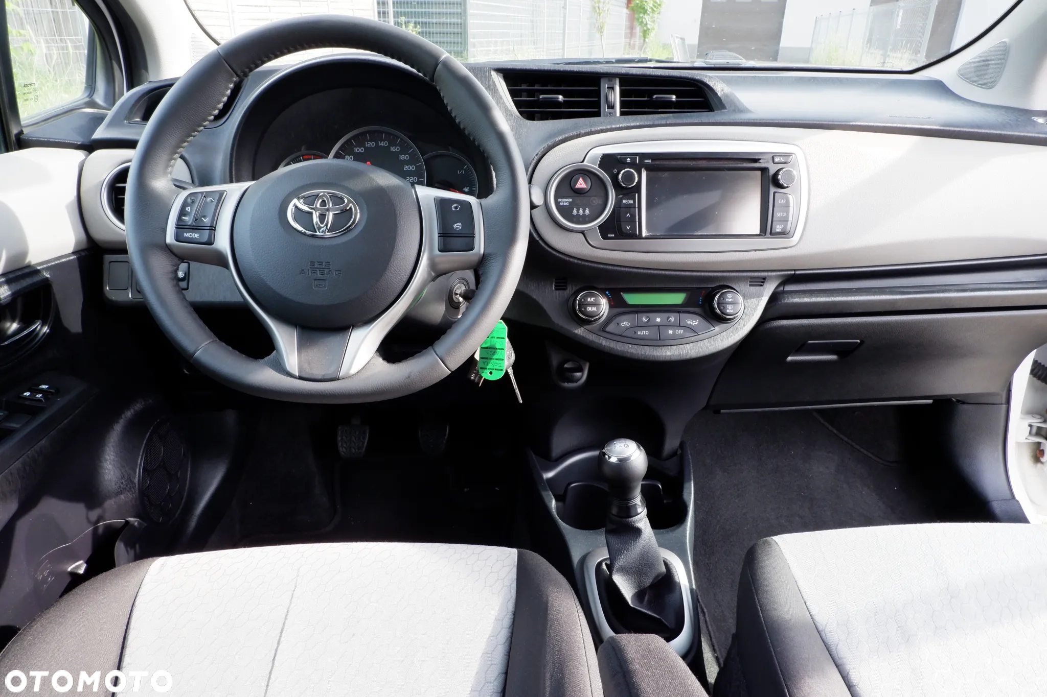 Toyota Yaris 1.0 Sol - 15