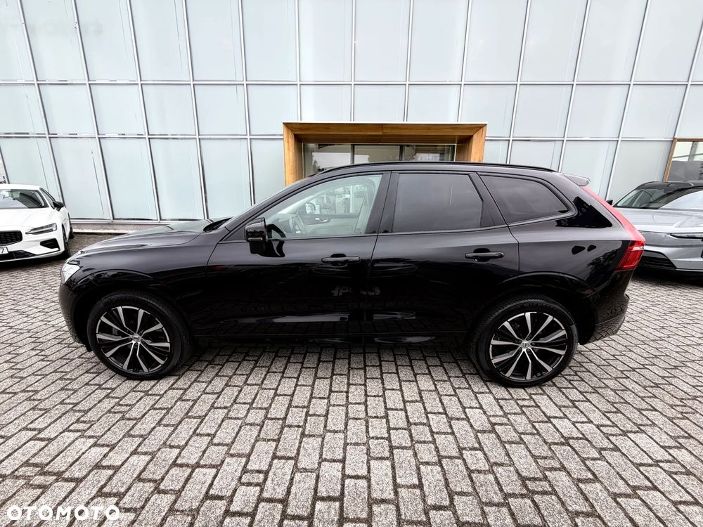 Volvo XC 60 B4 D AWD Plus Dark - 11