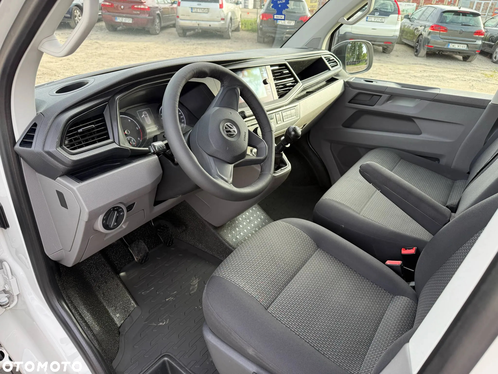 Volkswagen Transporter T6.1 - 17