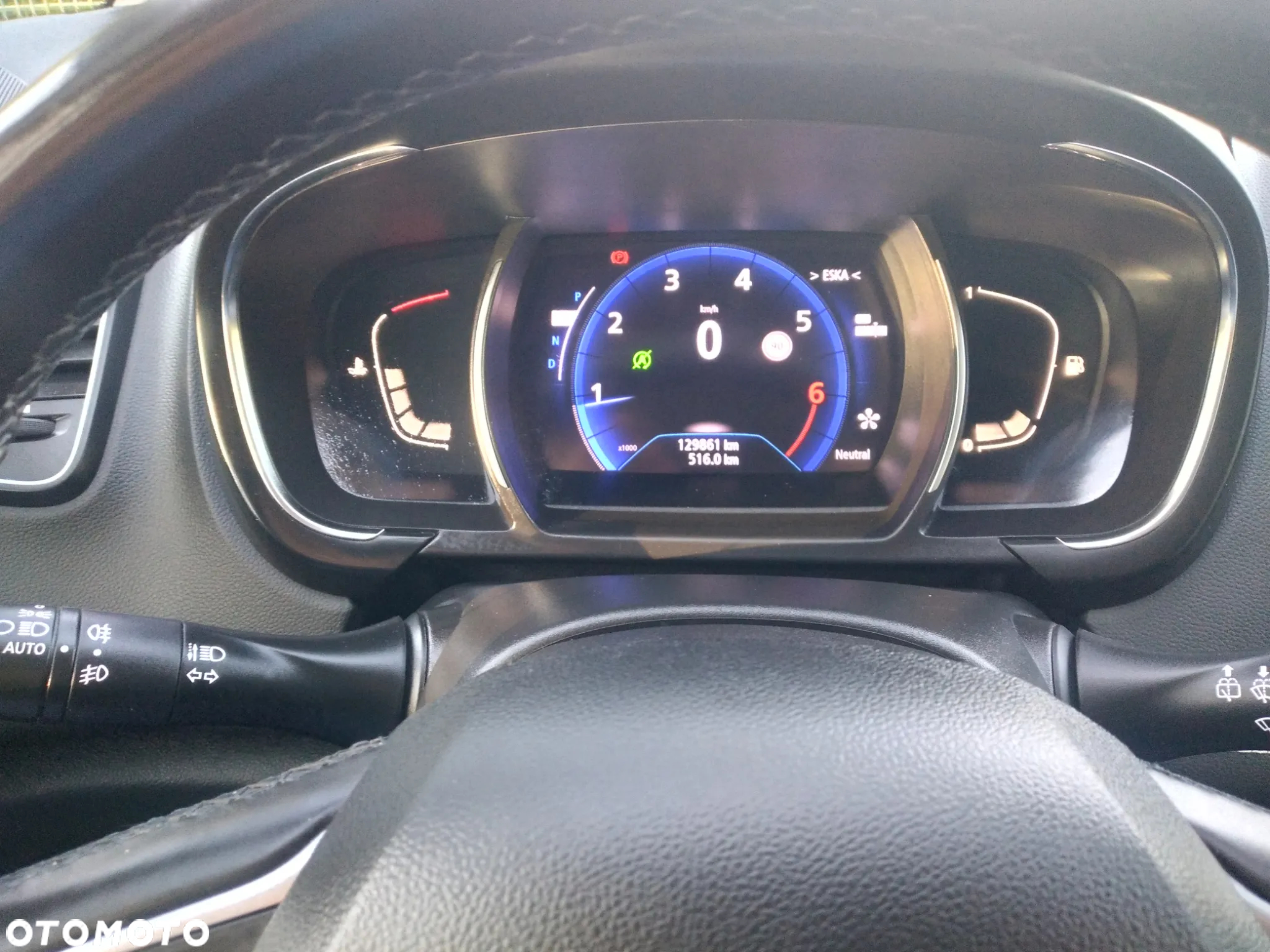 Renault Scenic ENERGY TCe 140 EDC INTENS - 17