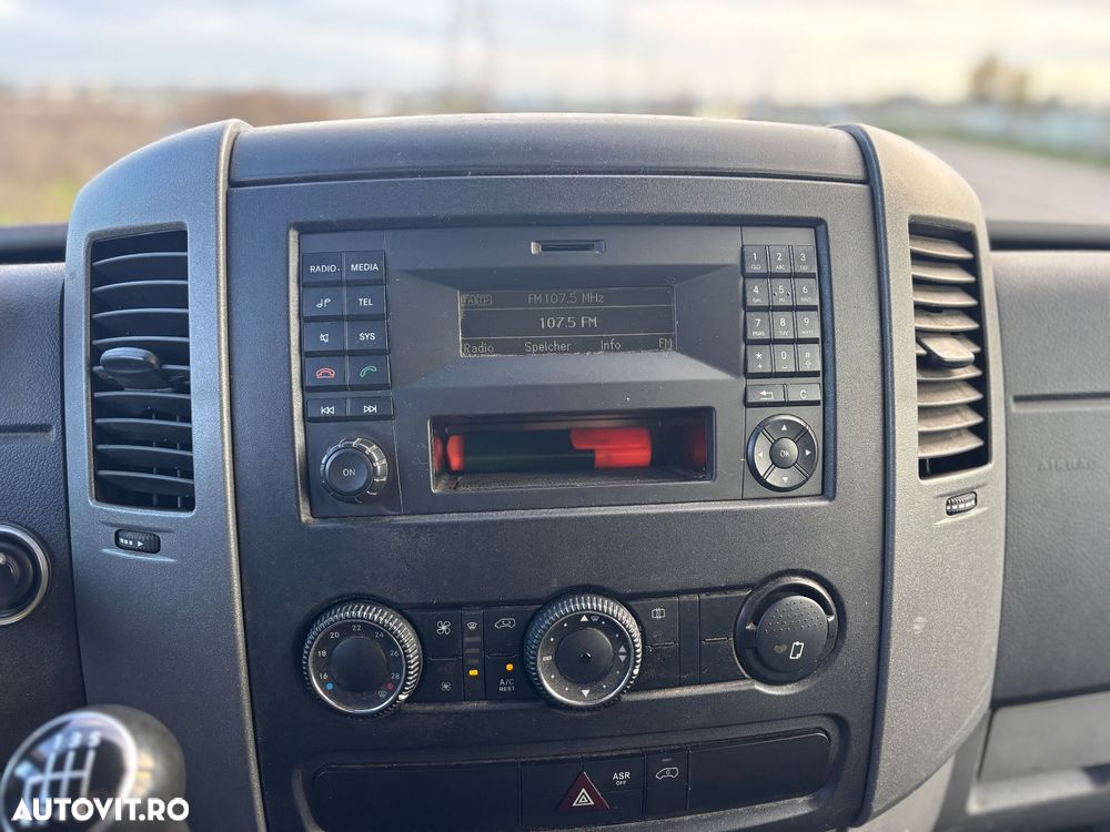 Volkswagen Crafter - 4