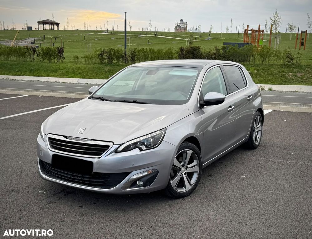 Peugeot 308 - 1