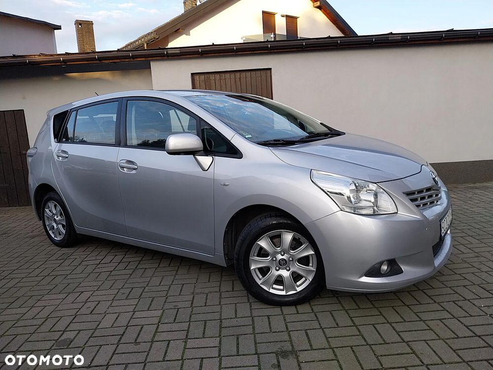 Toyota Verso 1.8 7-Sitzer Edition S+ - 29