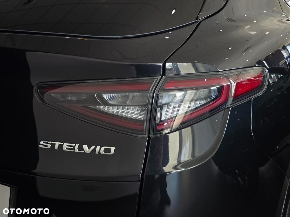 Alfa Romeo Stelvio 2.0 Turbo Veloce Q4 - 20