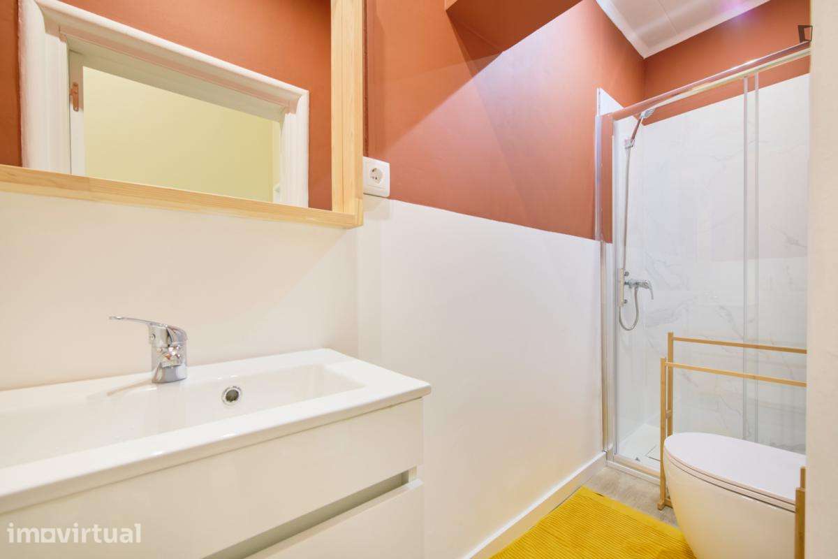 Quarto - localizado em Alameda Lisbon - Grande imagem: 3/46