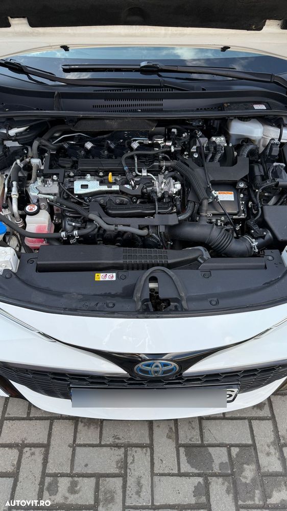 Toyota Corolla 2.0 HSD Exclusive Plus GR Sport Bi-Tone - 25