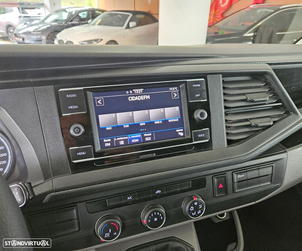 VW Transporter 2.0 TDi 150 L2H1 - 23