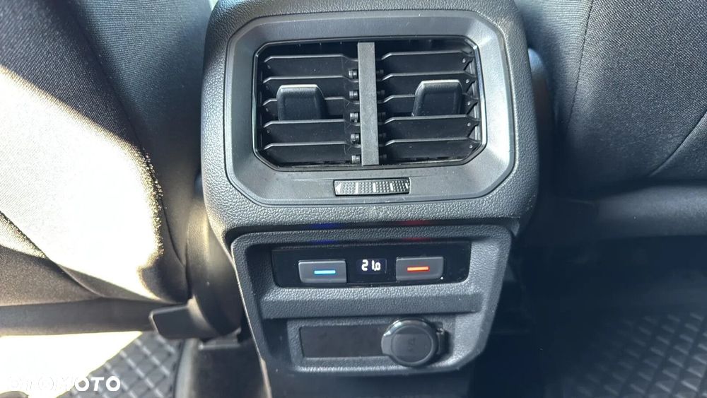 Volkswagen Tiguan - 21