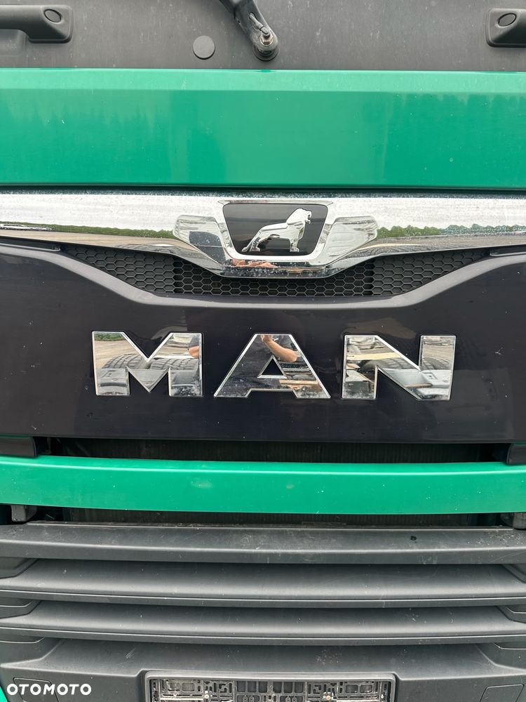 MAN TGX 18.460 XLX MEGA LOW DECK | RETARDER | EURO 6 | 2017 | 900 tys. km - 9