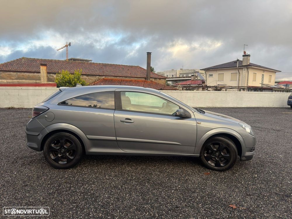 Opel Astra GTC 1.3 CDTi - 9