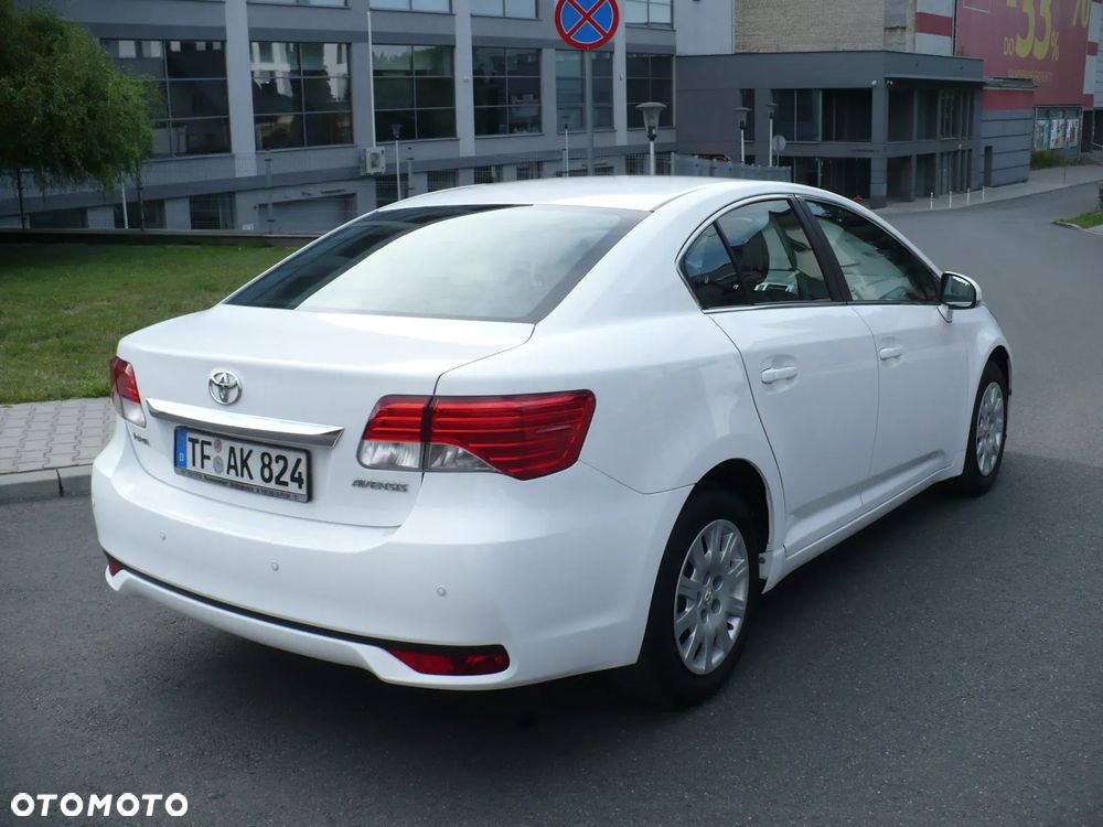 Toyota Avensis 1.6 Edition - 6