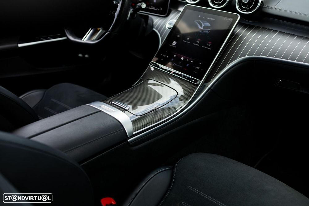 Mercedes-Benz C 300 e AMG Line - 42