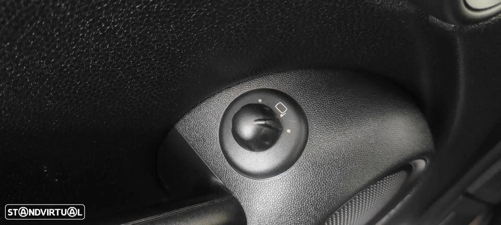 MINI 3 Portas Cooper D - 36