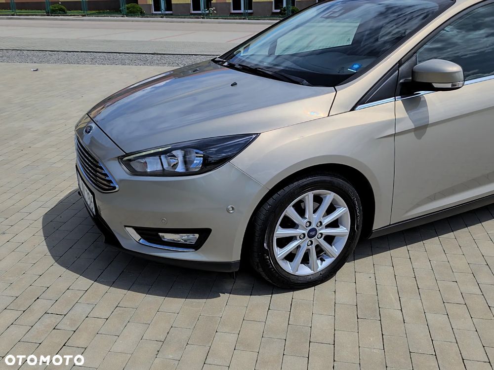 Ford Focus 1.5 TDCi DPF Start-Stopp-System Titanium - 19