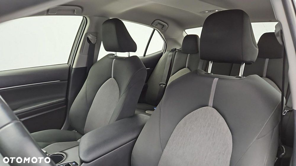 Toyota Camry 2.5 Hybrid Comfort CVT - 11