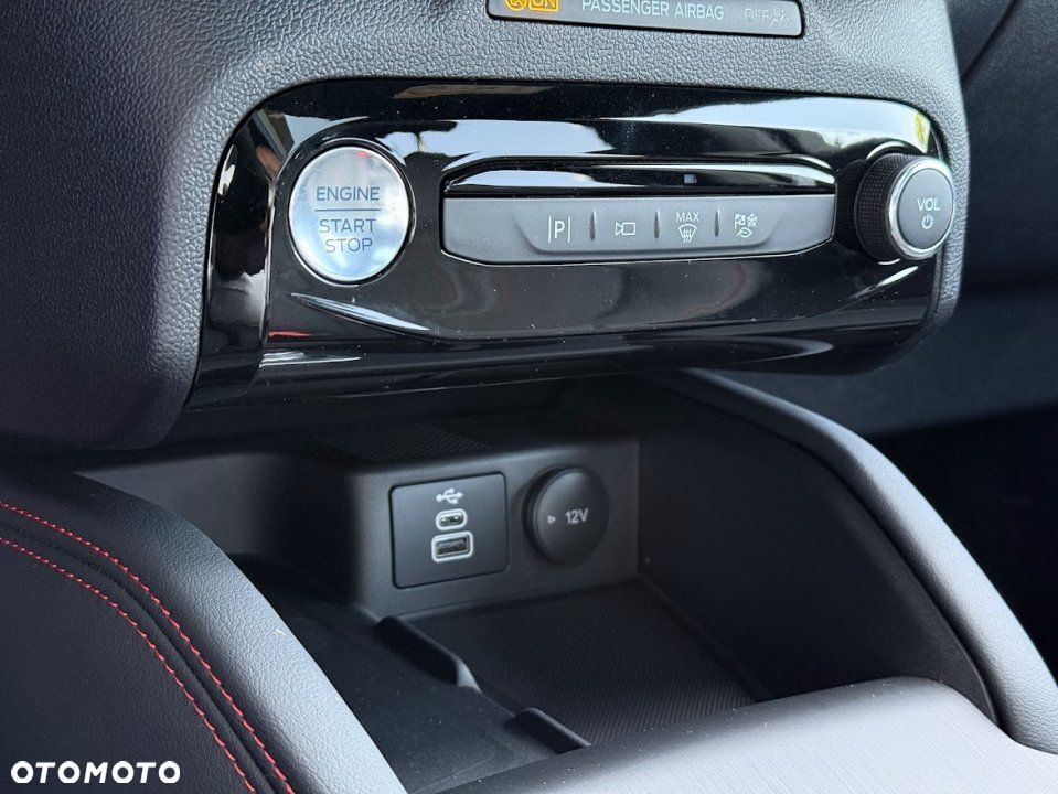 Ford Kuga - 21