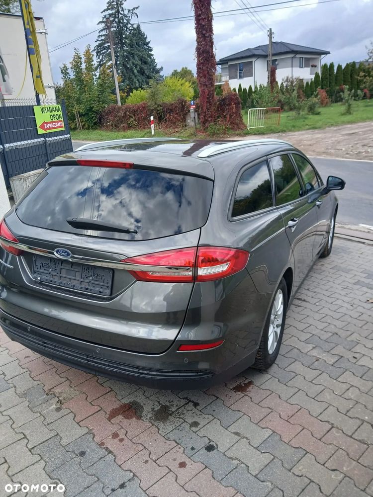 Ford Mondeo - 4