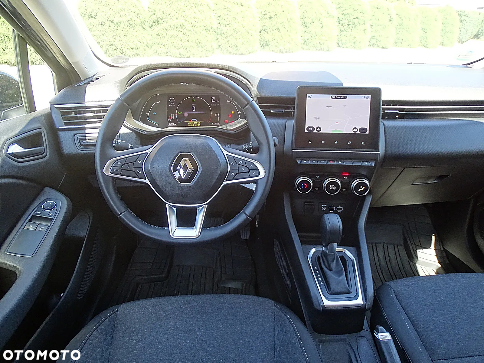 Renault Clio 1.6 E-TECH Techno - 9